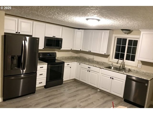 813 Ne 106TH Ave, Vancouver, WA 98664