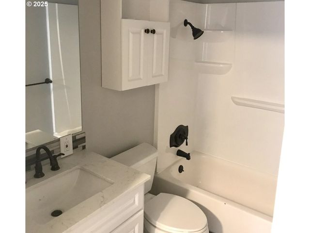 813 Ne 106TH Ave, Vancouver, WA 98664