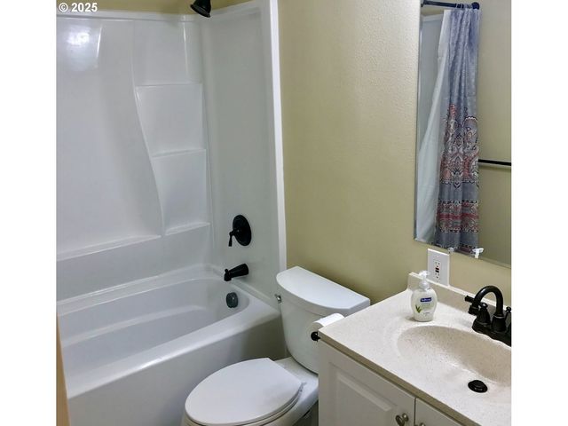 813 Ne 106TH Ave, Vancouver, WA 98664