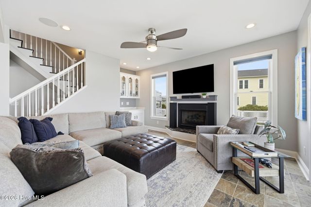 816 S Shore Drive, Holly Ridge, NC 28445