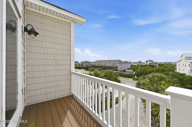 816 S Shore Drive, Holly Ridge, NC 28445