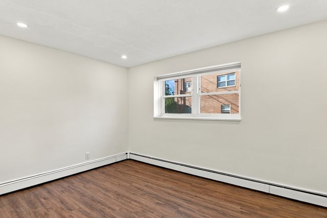 41 Warren St B2, Waltham, MA 02453