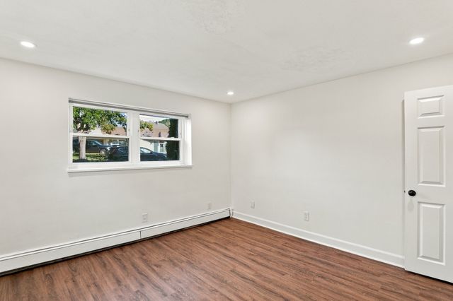 41 Warren St B2, Waltham, MA 02453