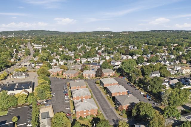 41 Warren St B2, Waltham, MA 02453