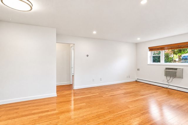 41 Warren St B2, Waltham, MA 02453
