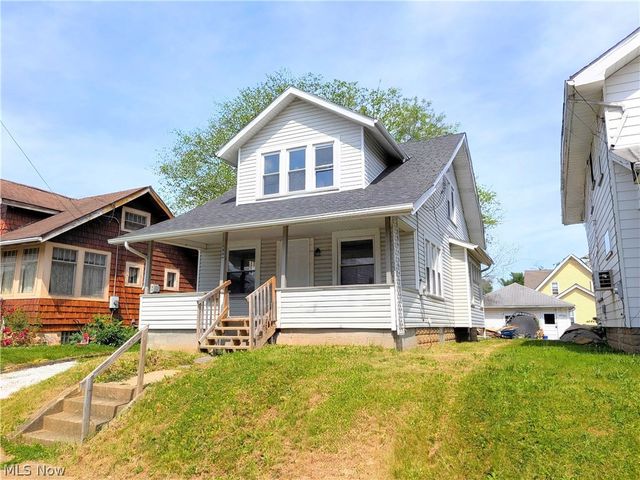 864 10th Street NE, Massillon, OH 44646