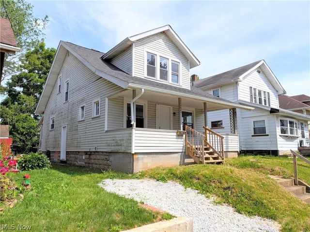 864 10th Street NE, Massillon, OH 44646