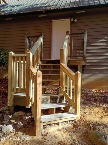 417 SMITHFIELD Rd, Tellico Plains, TN 37385