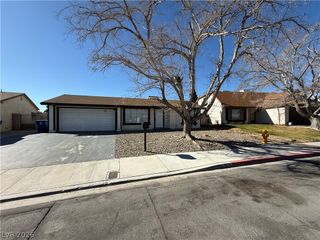 7129 Grasswood Drive, Las Vegas, NV 89147