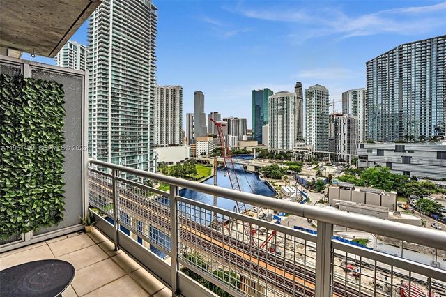 690 SW 1st Ct 1716, Miami, FL 33130