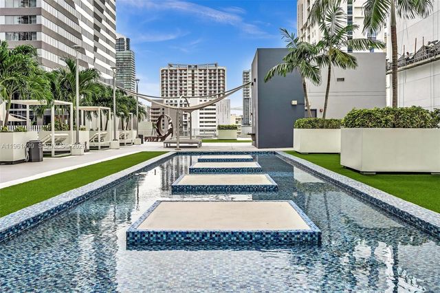 690 SW 1st Ct 1716, Miami, FL 33130