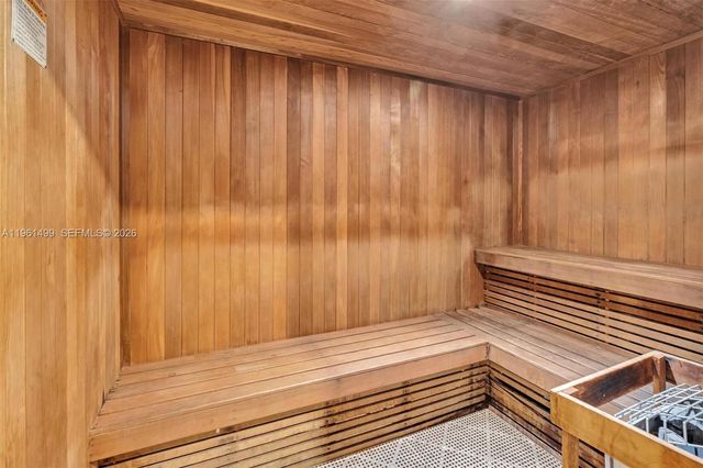 690 SW 1st Ct 1716, Miami, FL 33130