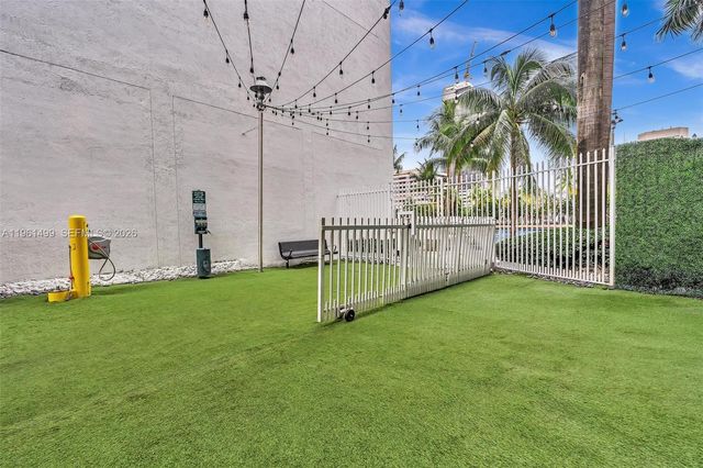 690 SW 1st Ct 1716, Miami, FL 33130