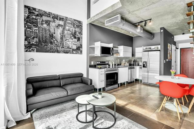 690 SW 1st Ct 1716, Miami, FL 33130