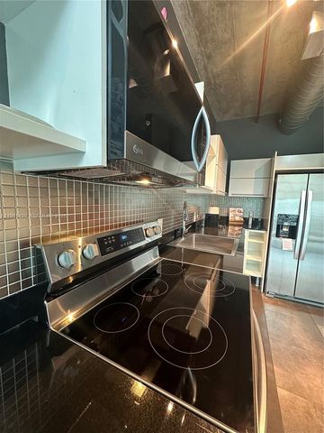 690 SW 1st Ct 1716, Miami, FL 33130