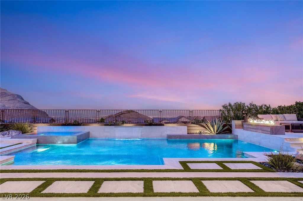 3084 The Peaks Lane, Las Vegas, NV 89138 — photo 2