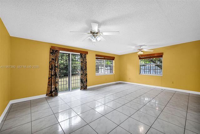 6140 SW 109th Ave, Miami, FL 33173