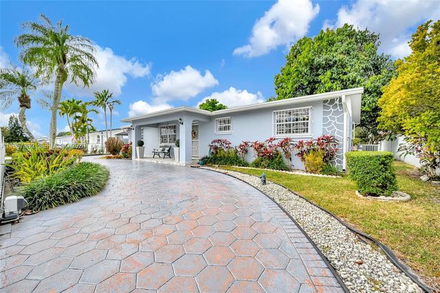 6140 SW 109th Ave, Miami, FL 33173