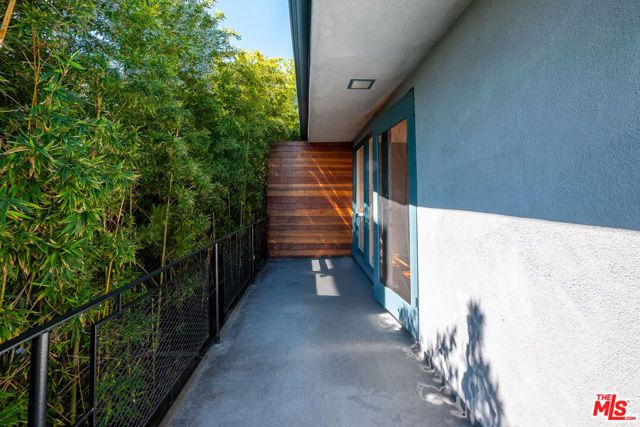 1155 N Clark Street 1, West Hollywood, CA 90069