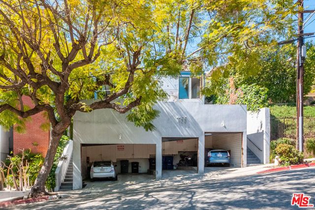 1155 N Clark Street 1, West Hollywood, CA 90069