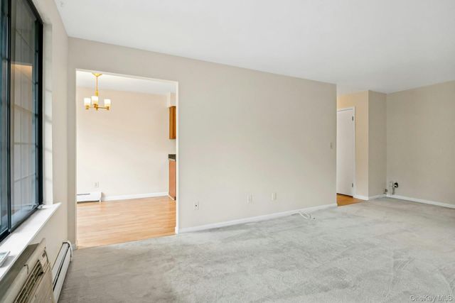 8 Foxwood Drive 4, Pleasantville, NY 10570