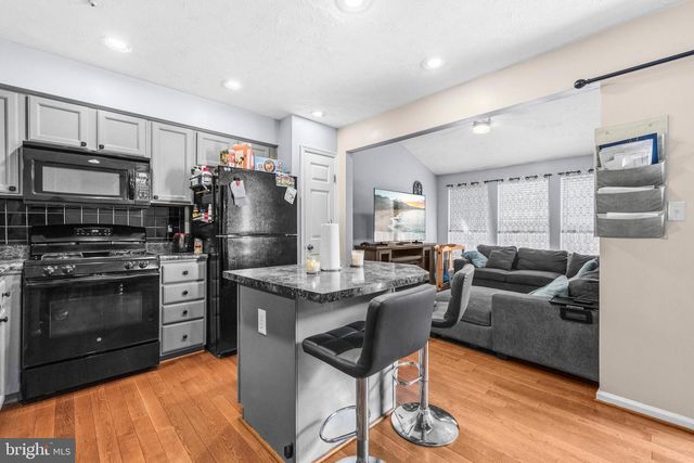 220 FOXTREE DR, Glen Burnie, MD 21061