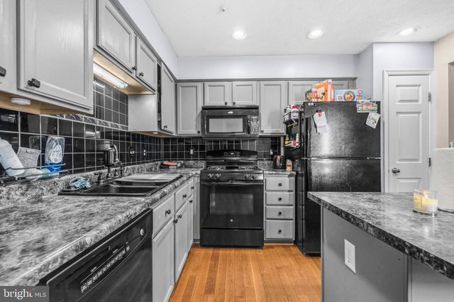 220 FOXTREE DR, Glen Burnie, MD 21061