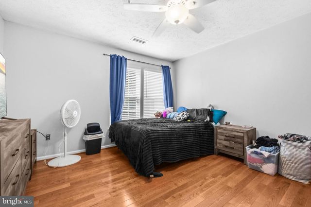 220 FOXTREE DR, Glen Burnie, MD 21061