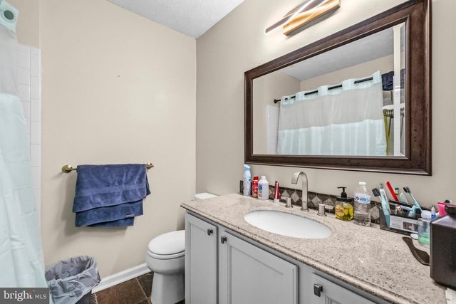 220 FOXTREE DR, Glen Burnie, MD 21061