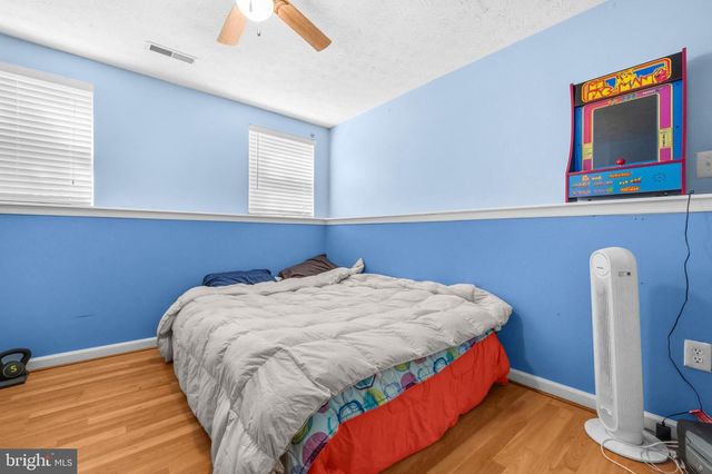 220 FOXTREE DR, Glen Burnie, MD 21061