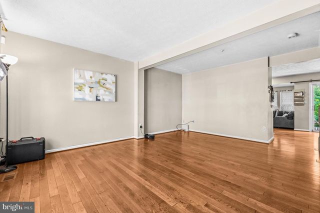 220 FOXTREE DR, Glen Burnie, MD 21061