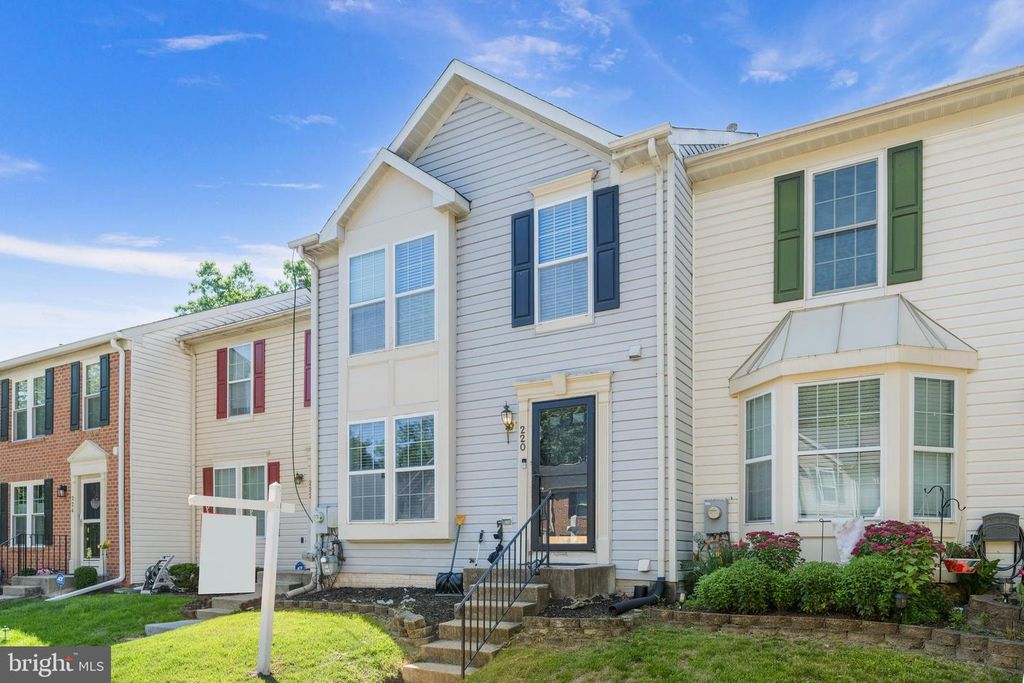 220 FOXTREE DR, Glen Burnie, MD 21061