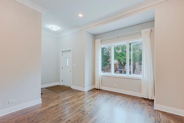 3832 S Emerald Avenue, Chicago, IL 60609