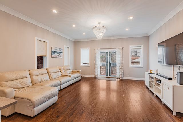 3832 S Emerald Avenue, Chicago, IL 60609