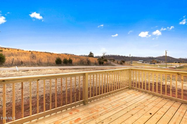 1111 Stanley Valley Road, Rogersville, TN 37857