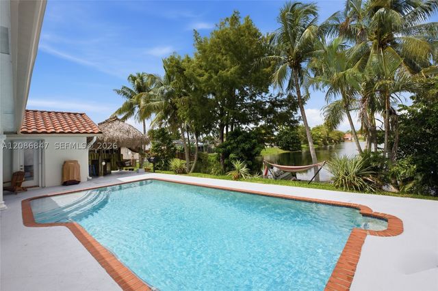 511 NW 104th Ave, Plantation, FL 33324