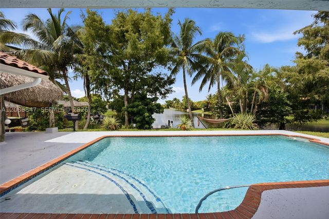 511 NW 104th Ave, Plantation, FL 33324