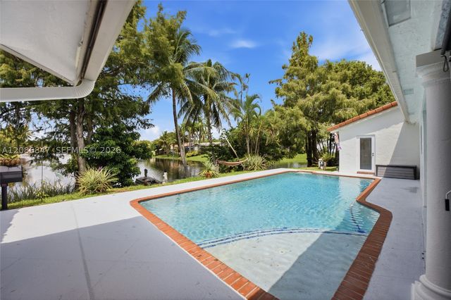 511 NW 104th Ave, Plantation, FL 33324