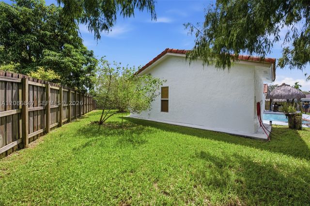 511 NW 104th Ave, Plantation, FL 33324