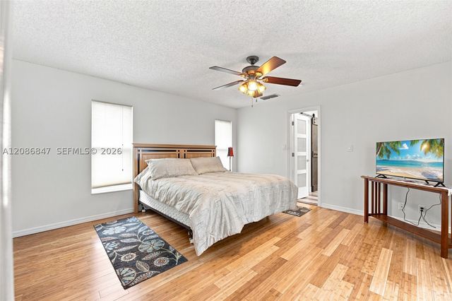511 NW 104th Ave, Plantation, FL 33324