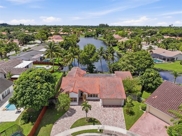 511 NW 104th Ave, Plantation, FL 33324