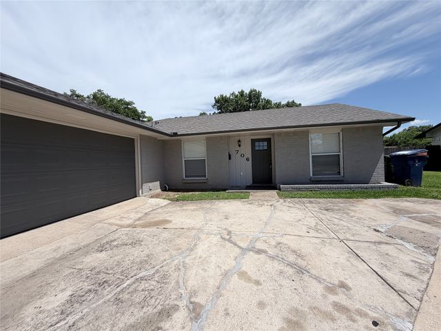 706 Jamestown Drive, Garland, TX 75043
