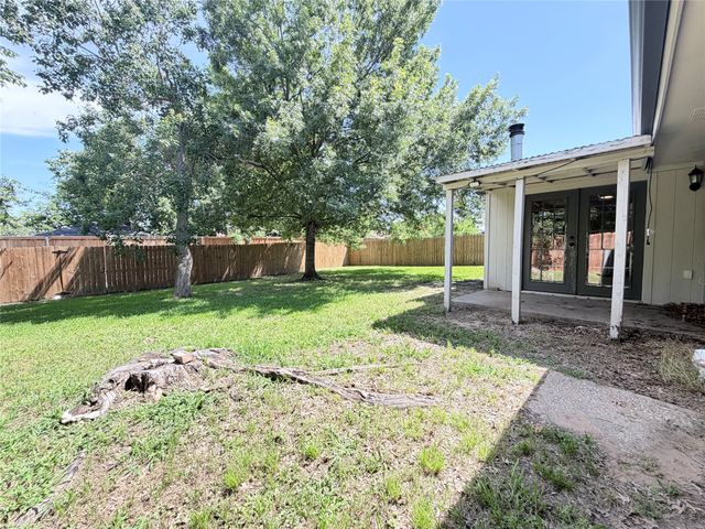706 Jamestown Drive, Garland, TX 75043