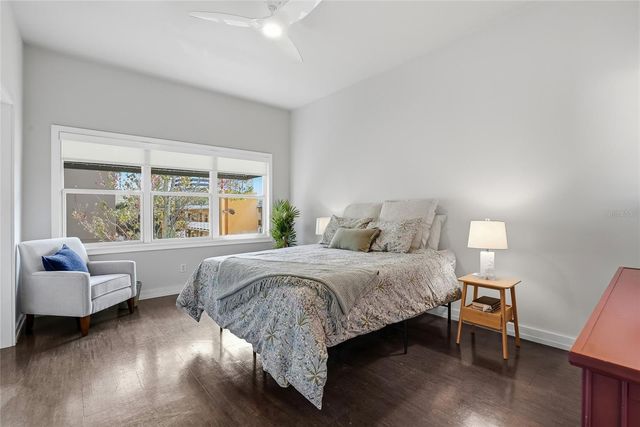 106 FAREHAM PLACE N, St Petersburg, FL 33701