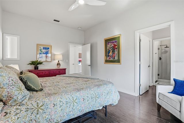 106 FAREHAM PLACE N, St Petersburg, FL 33701