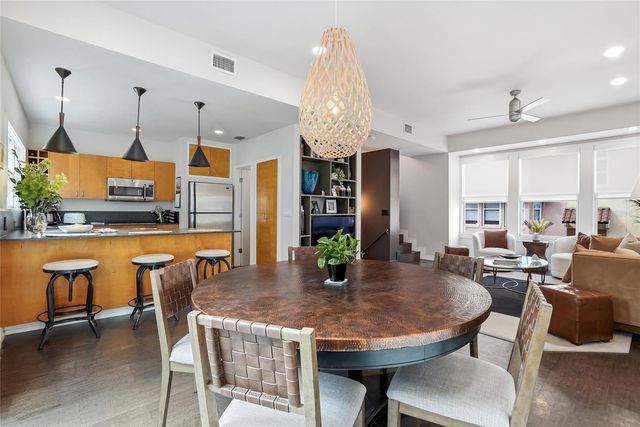 106 FAREHAM PLACE N, St Petersburg, FL 33701