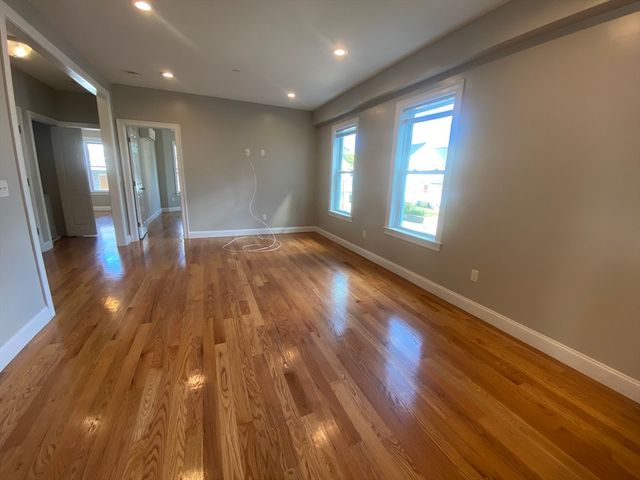 17 Maywood St 3, Boston, MA 02119