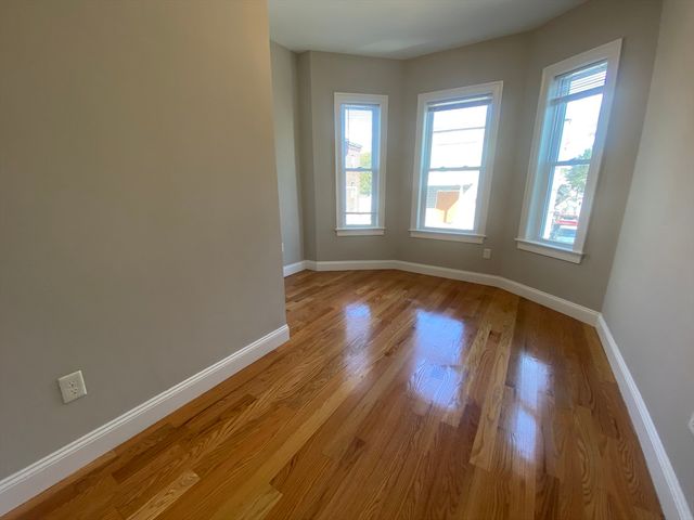 17 Maywood St 3, Boston, MA 02119