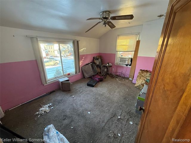 13127 Griggs Street, Detroit, MI 48238