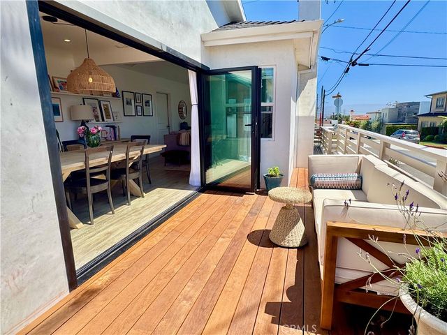 1001 8th Place, Hermosa Beach, CA 90254